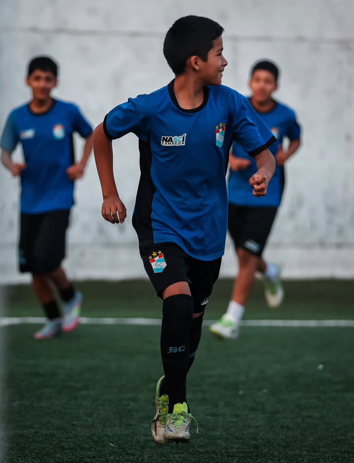 Jugadores de la academia durante un entrenamiento